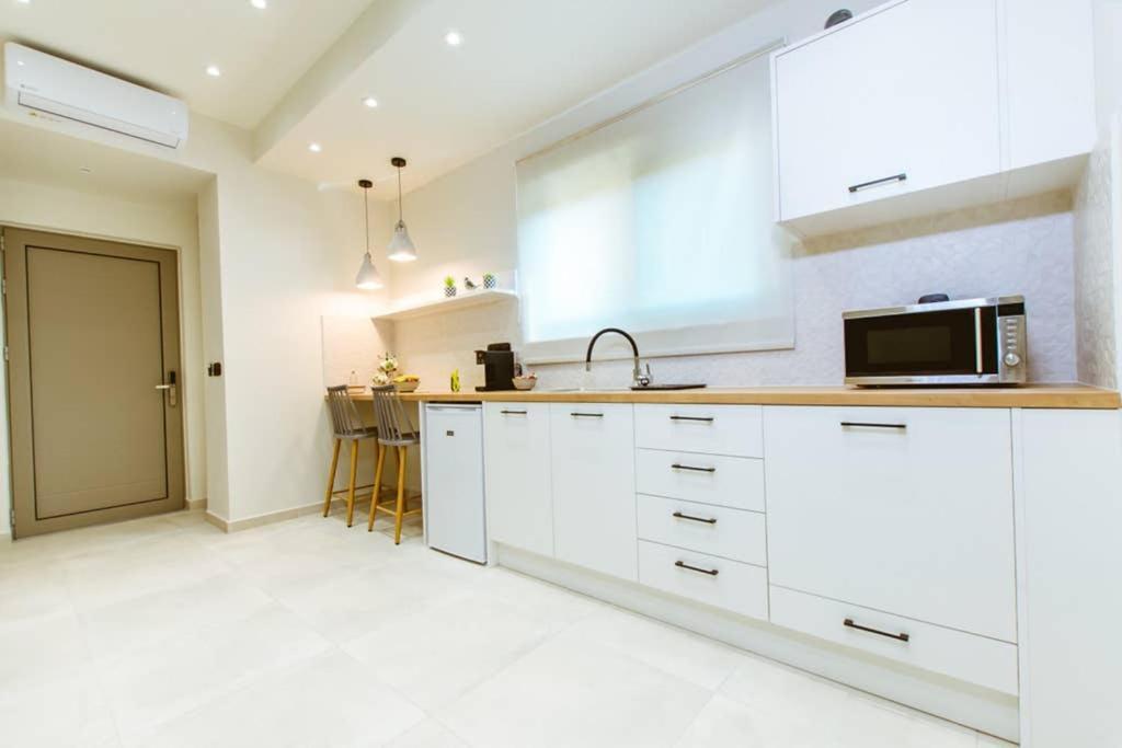 Iliovasilema Apartments 엘라포니시 외부 사진